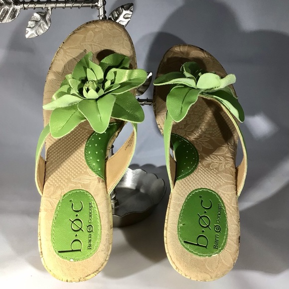 BOC wedge with bright green flowers EUC - Picture 10 of 16